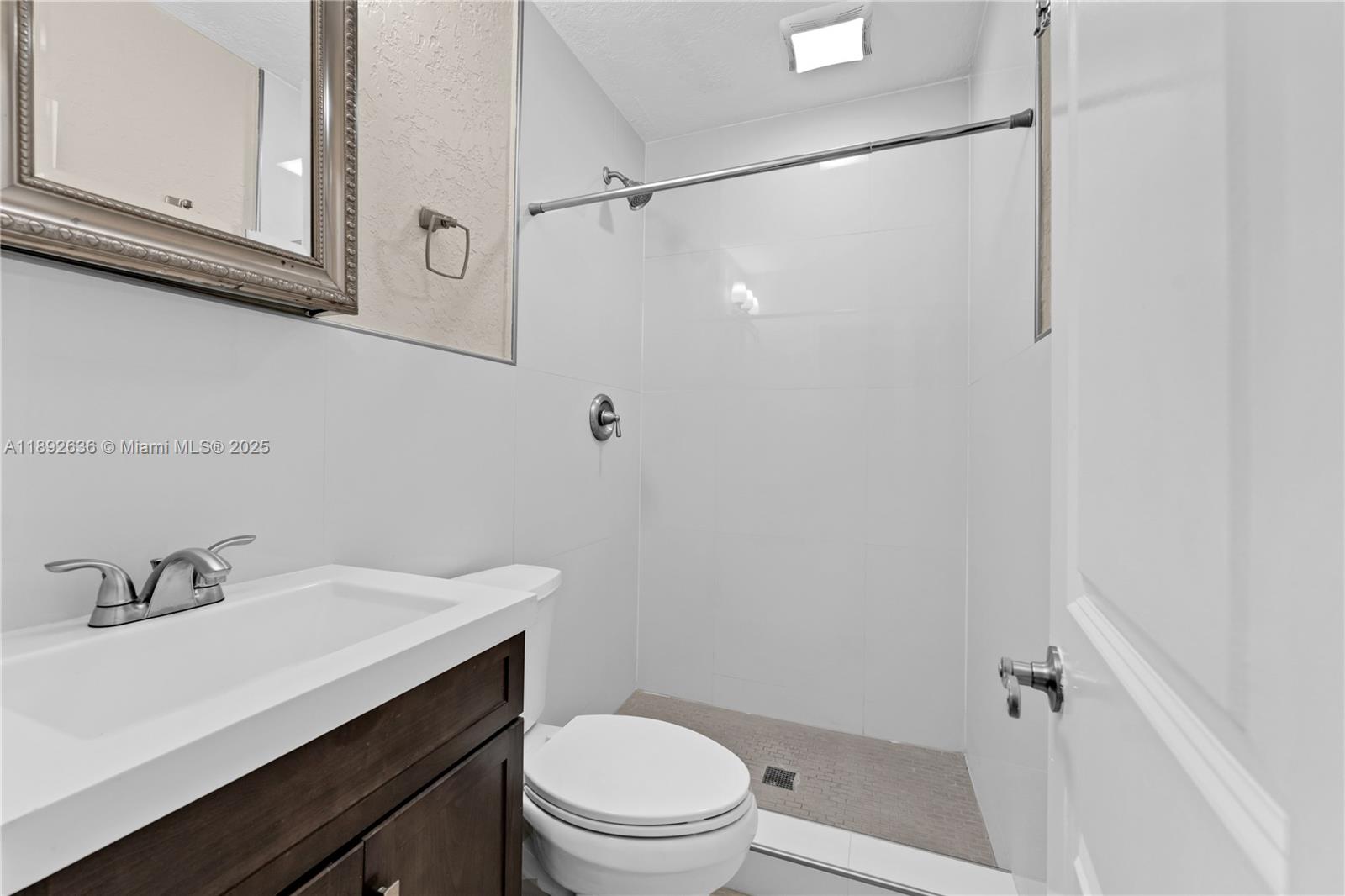 REV PL SEC 2 CC ESTATES - Residential Income