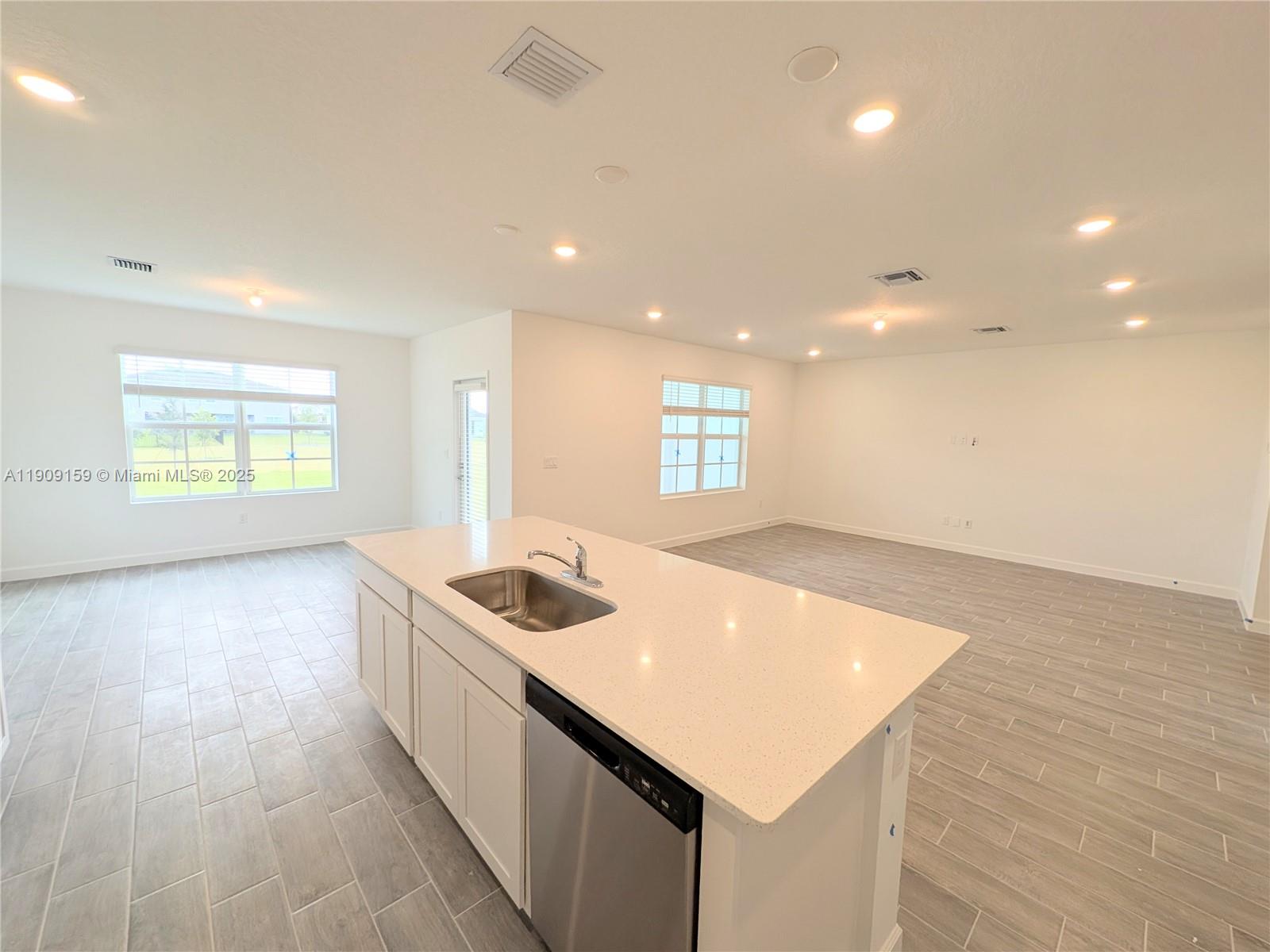 ARDEN PUD POD D NORTHEAST - Residential Lease