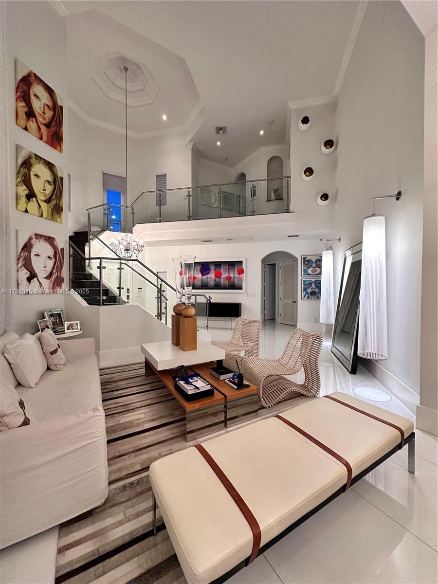 DORAL ISLES MEDITERRANEA - Residential Lease