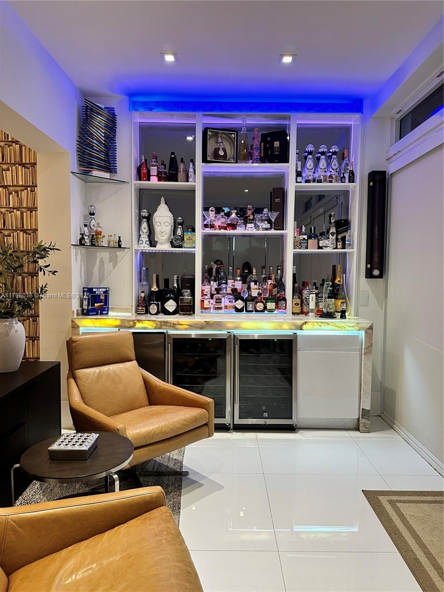 DORAL ISLES MEDITERRANEA - Residential Lease