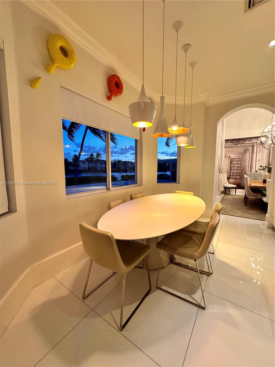 DORAL ISLES MEDITERRANEA - Residential Lease