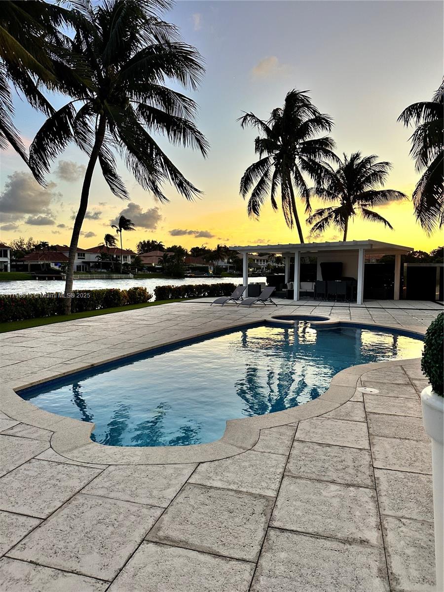 DORAL ISLES MEDITERRANEA - Residential Lease