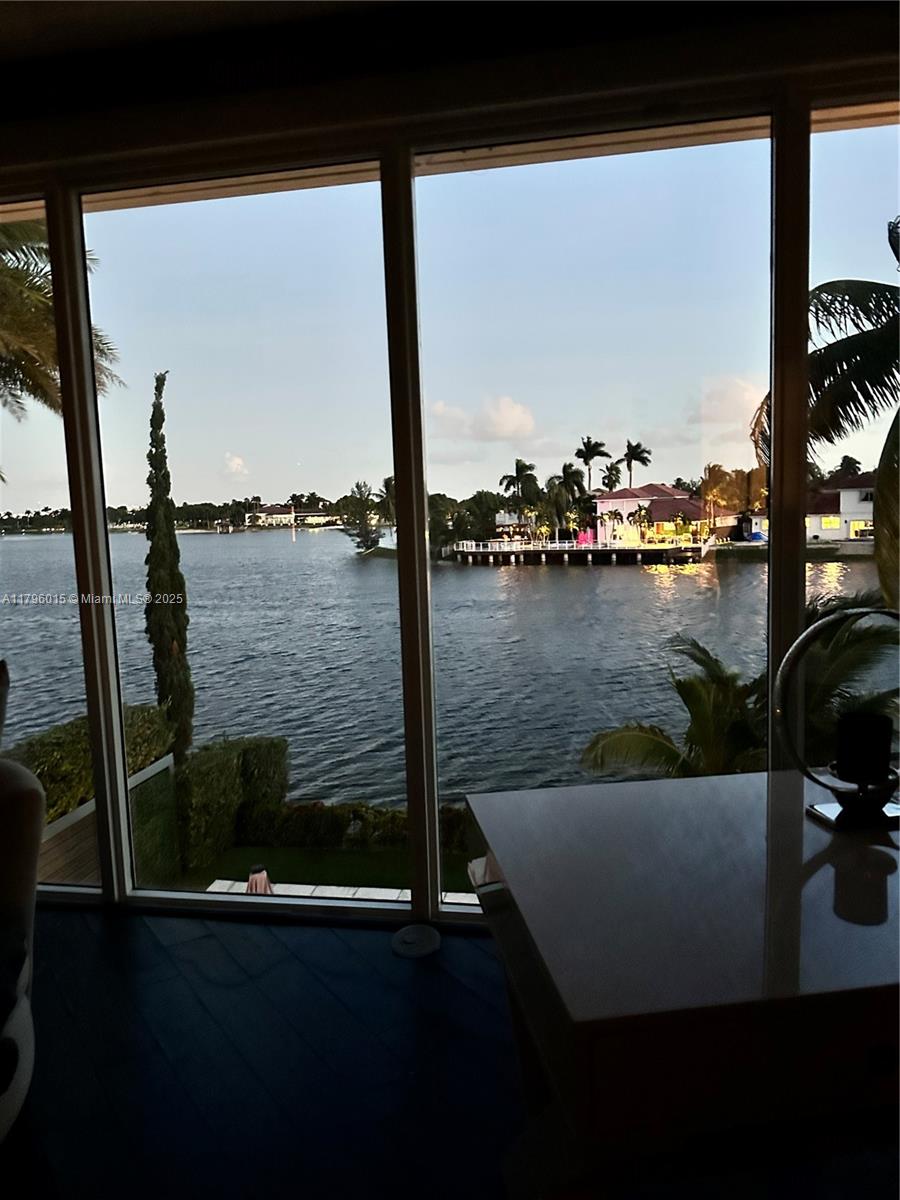 DORAL ISLES MEDITERRANEA - Residential Lease