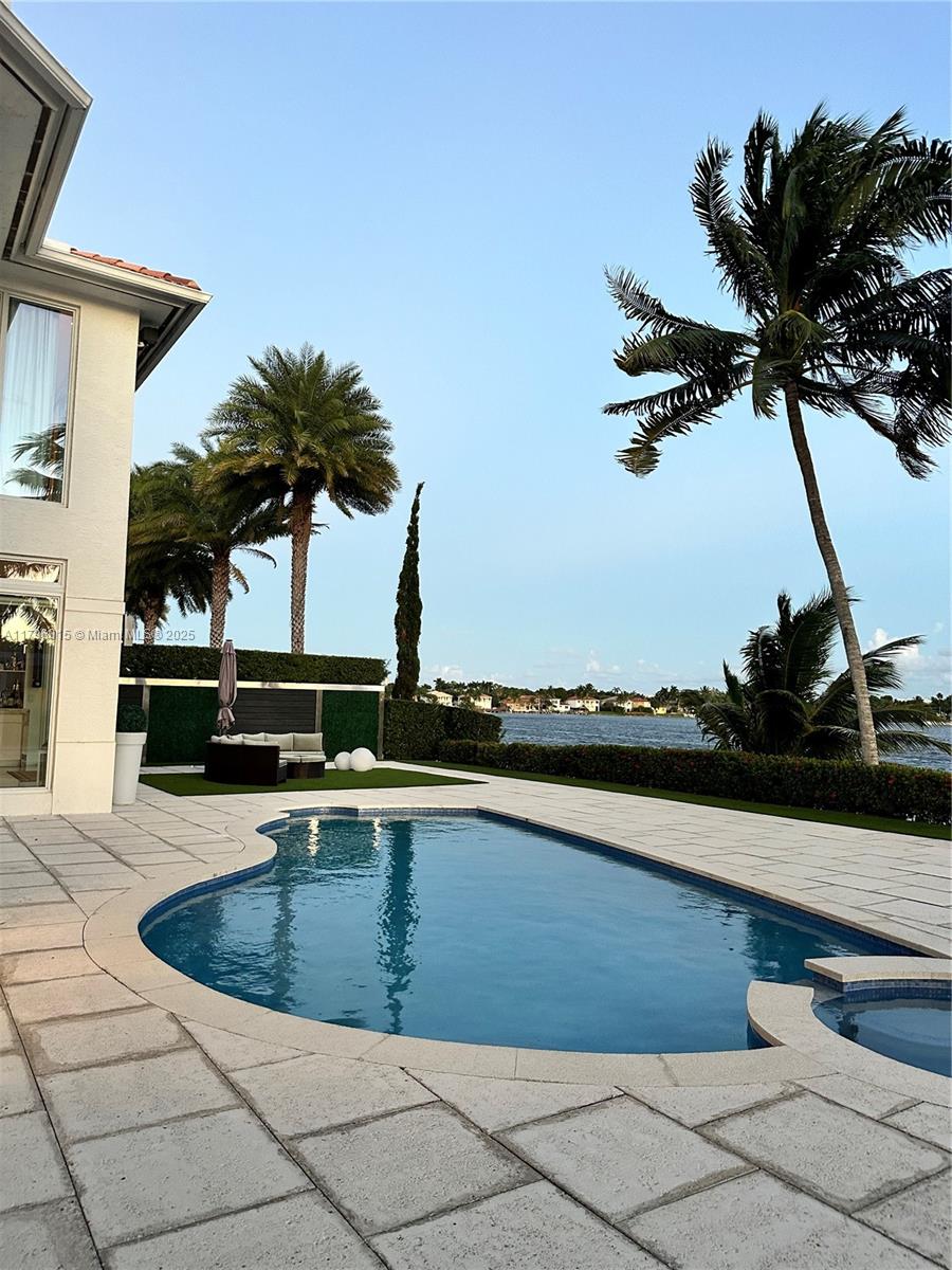 DORAL ISLES MEDITERRANEA - Residential Lease