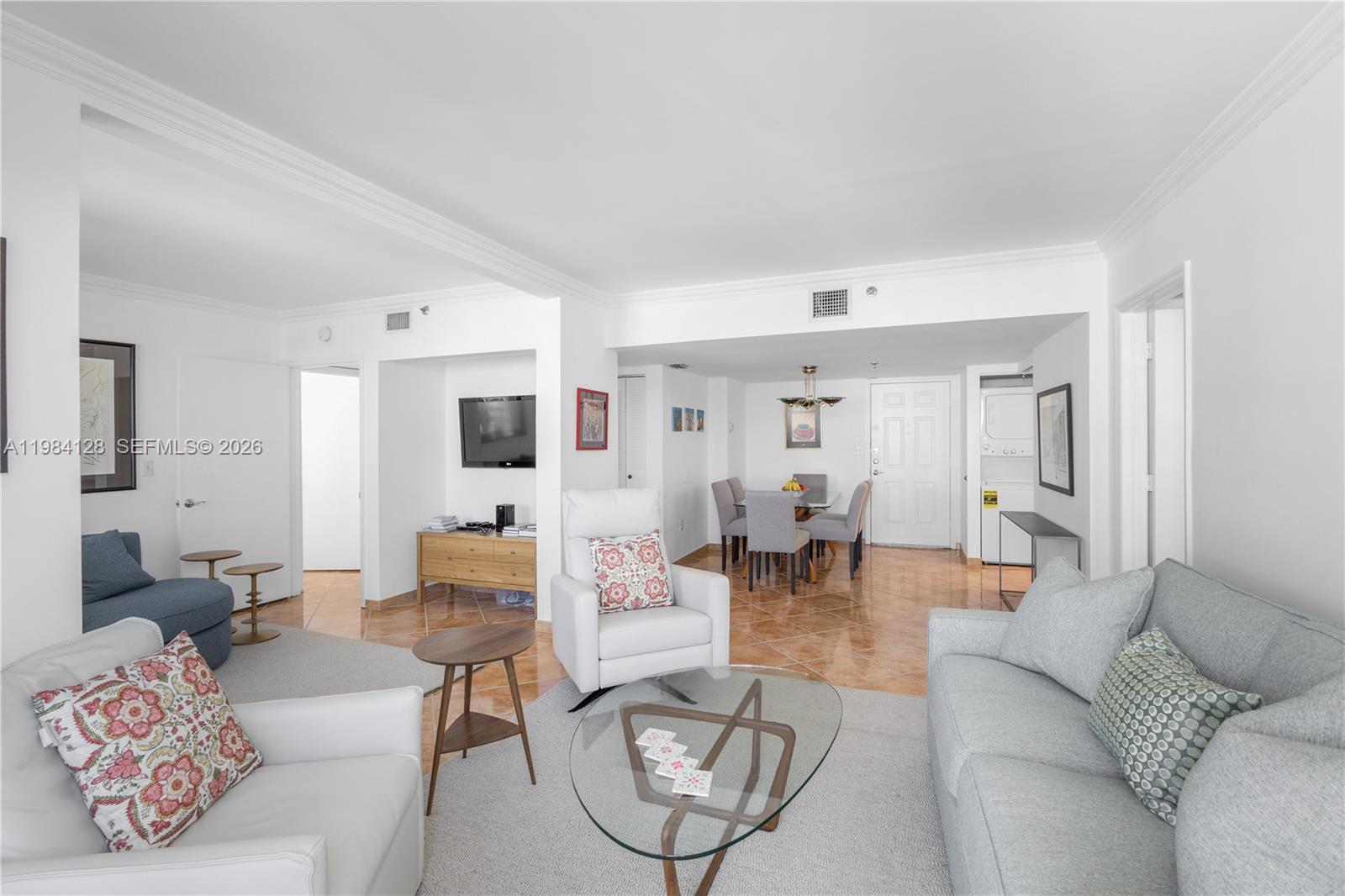 BAYVIEW PLAZA CONDO - Residential