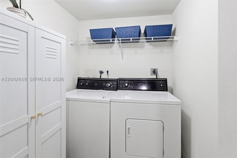 Tiny photo for 15652 SW 91st Ln, Miami, FL 33196 (MLS # A12042939)