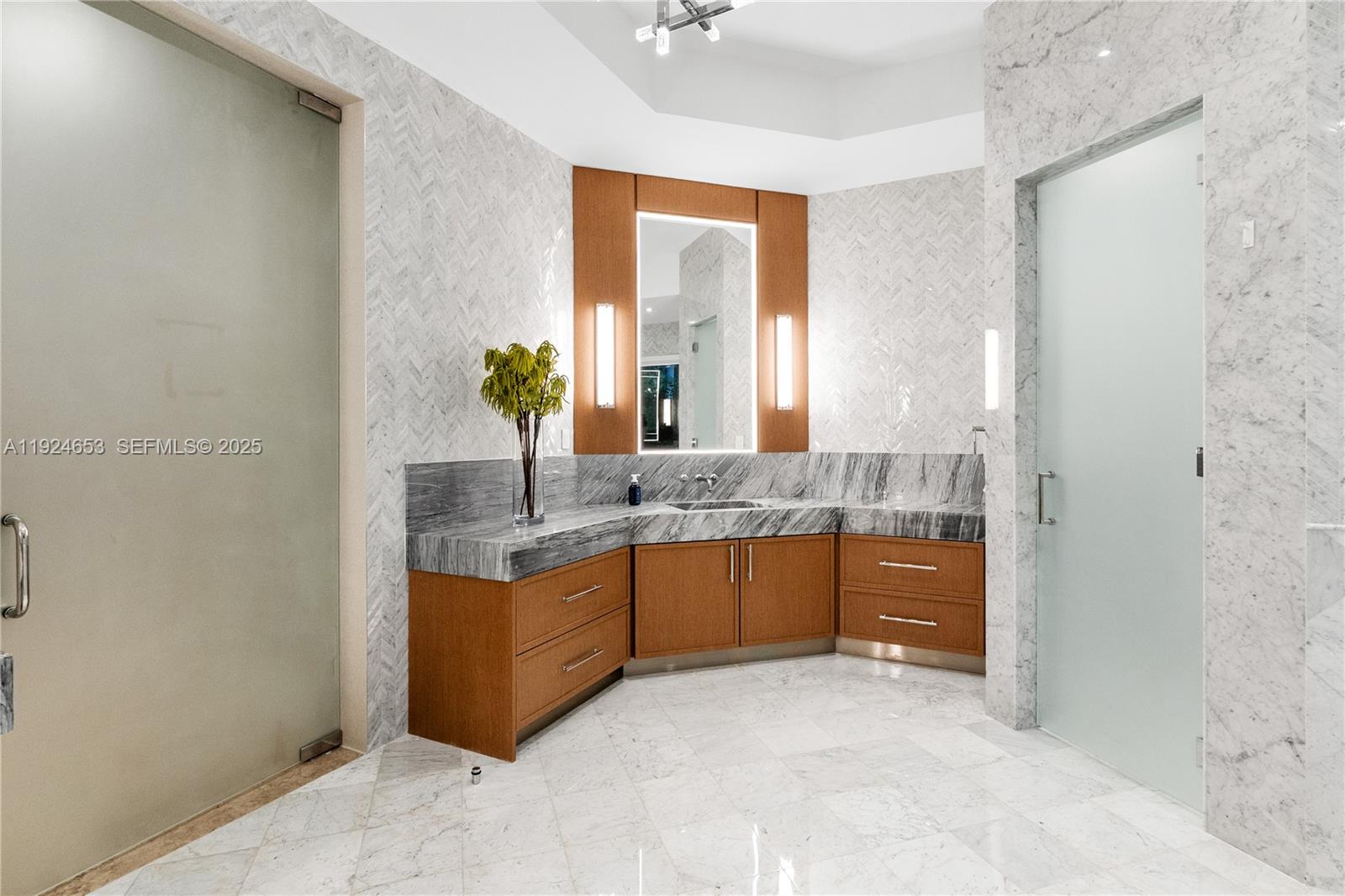 HELMS COUNTRY ESTATES ADD - Residential