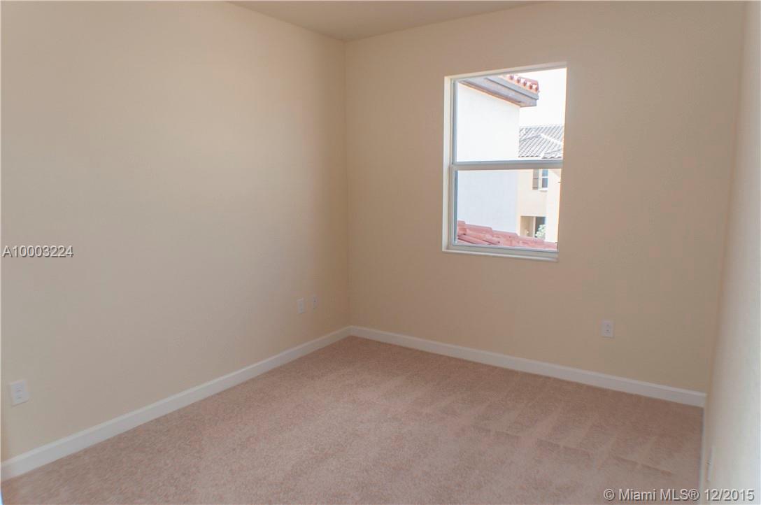 Kendall Square - Residential Lease