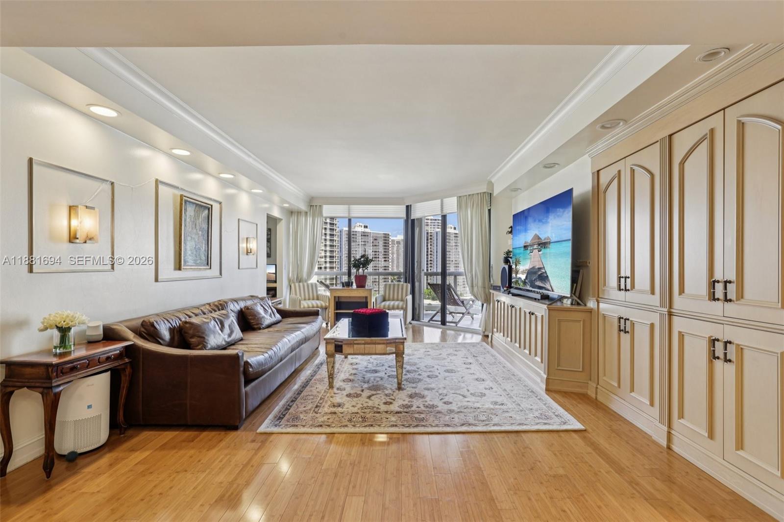 TERRACES NORTH TURNBERRY - Residential