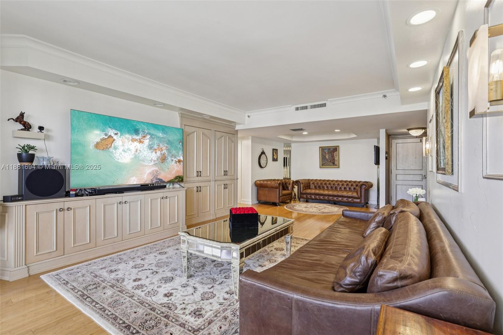 TERRACES NORTH TURNBERRY - Residential