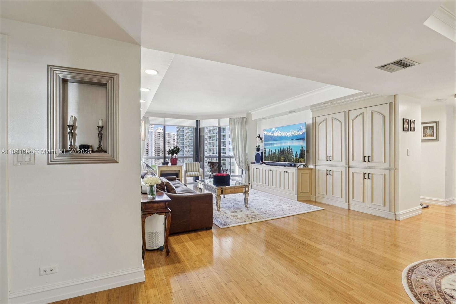 TERRACES NORTH TURNBERRY - Residential