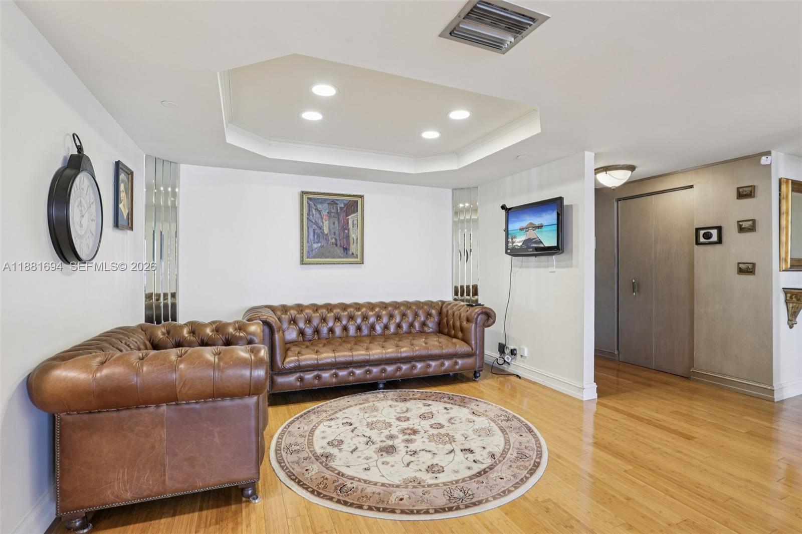 TERRACES NORTH TURNBERRY - Residential