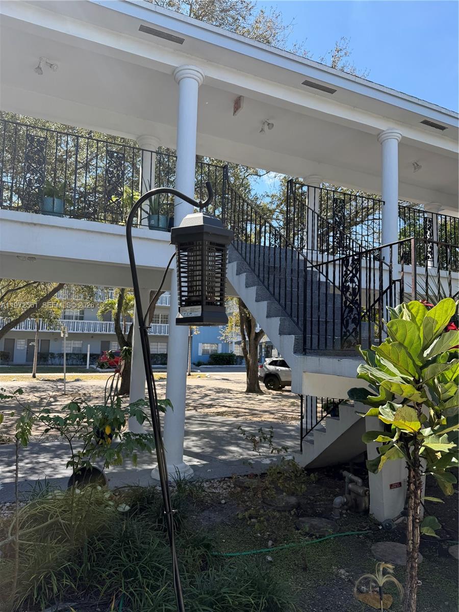 JACKSON ARMS APT CONDO - Residential