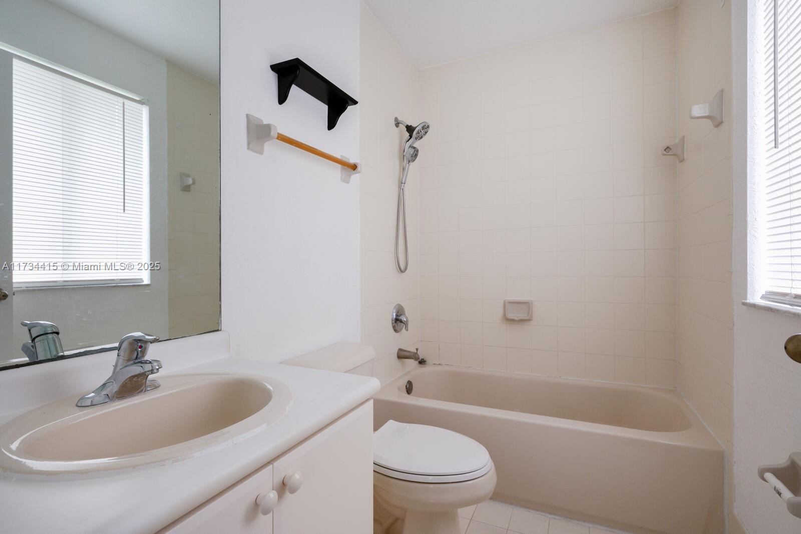 SHOMA TOWNHOMES AT KEYSCO - Residential