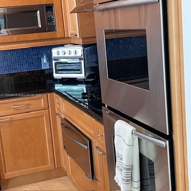 HAMPTONS SOUTH CONDO - Residential Lease