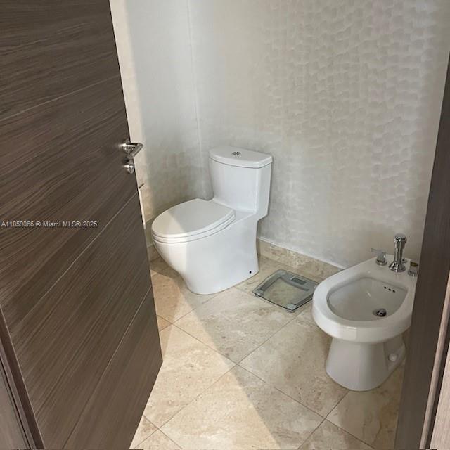 HAMPTONS SOUTH CONDO - Residential Lease