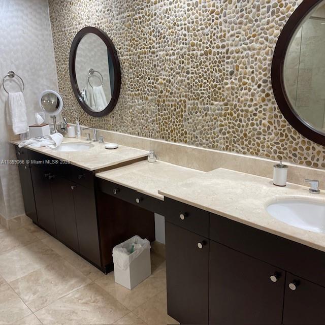 HAMPTONS SOUTH CONDO - Residential Lease