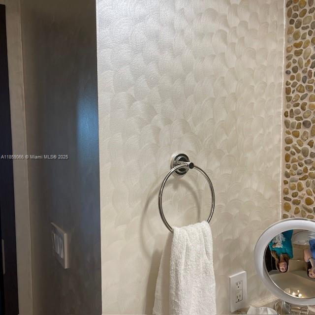 HAMPTONS SOUTH CONDO - Residential Lease