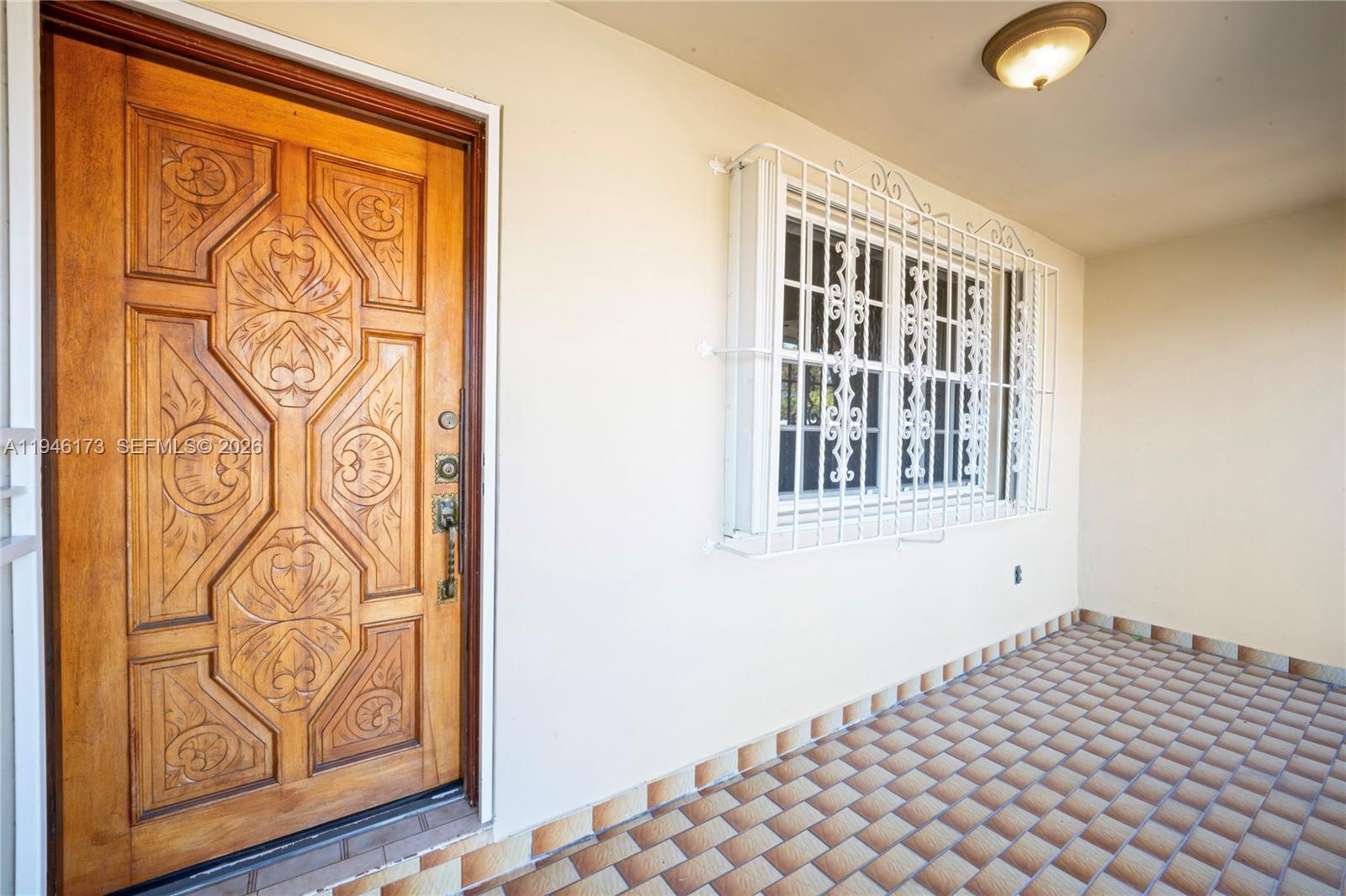 TROPICAL ESTS - Residential