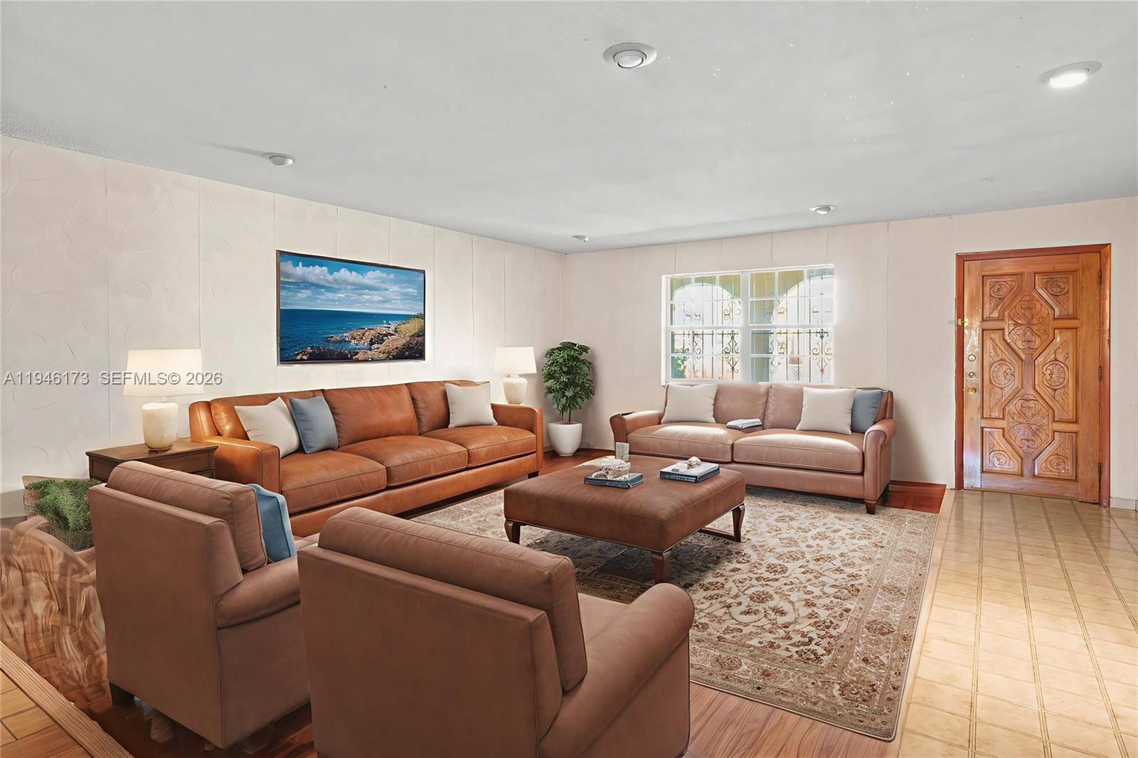 TROPICAL ESTS - Residential