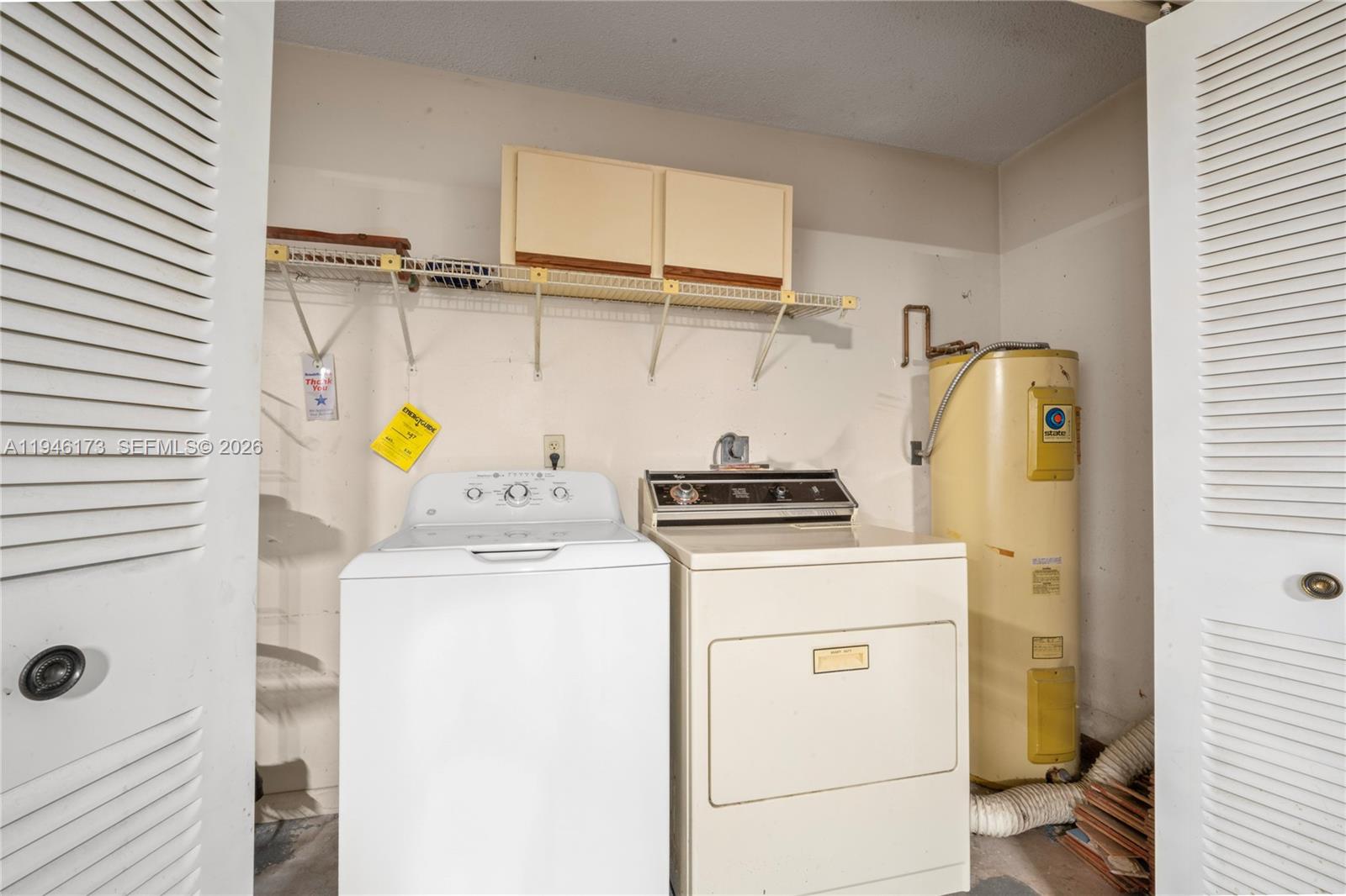 TROPICAL ESTS - Residential