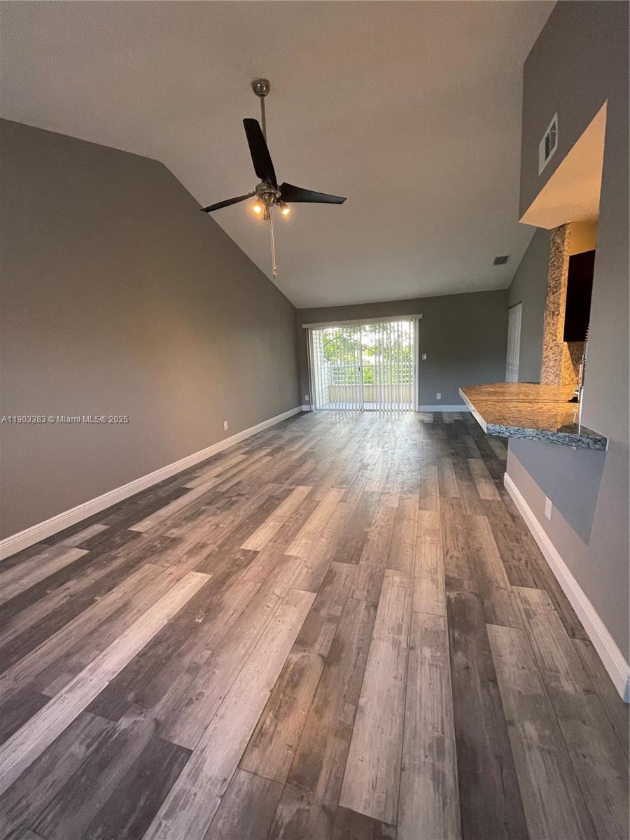 SUMMER LAKE - Residential Lease