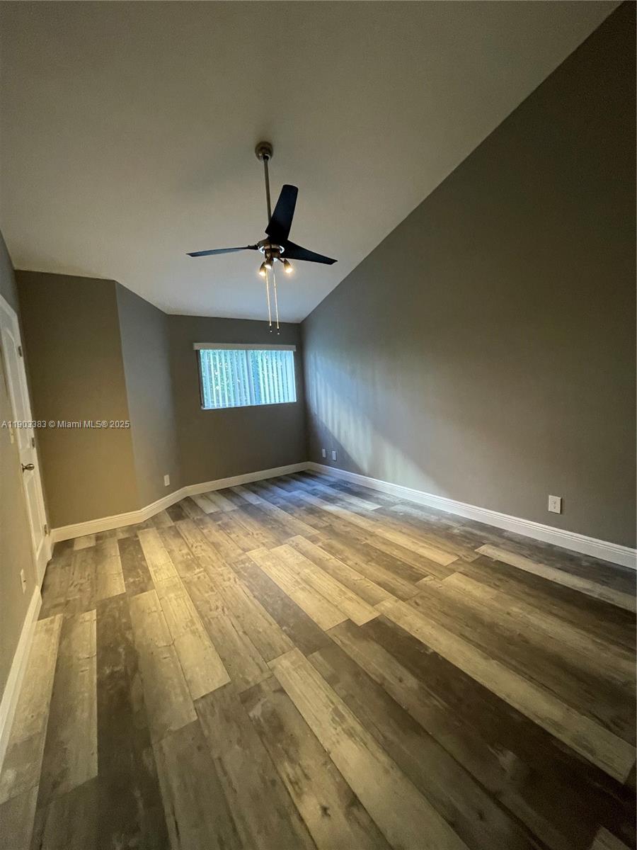 SUMMER LAKE - Residential Lease