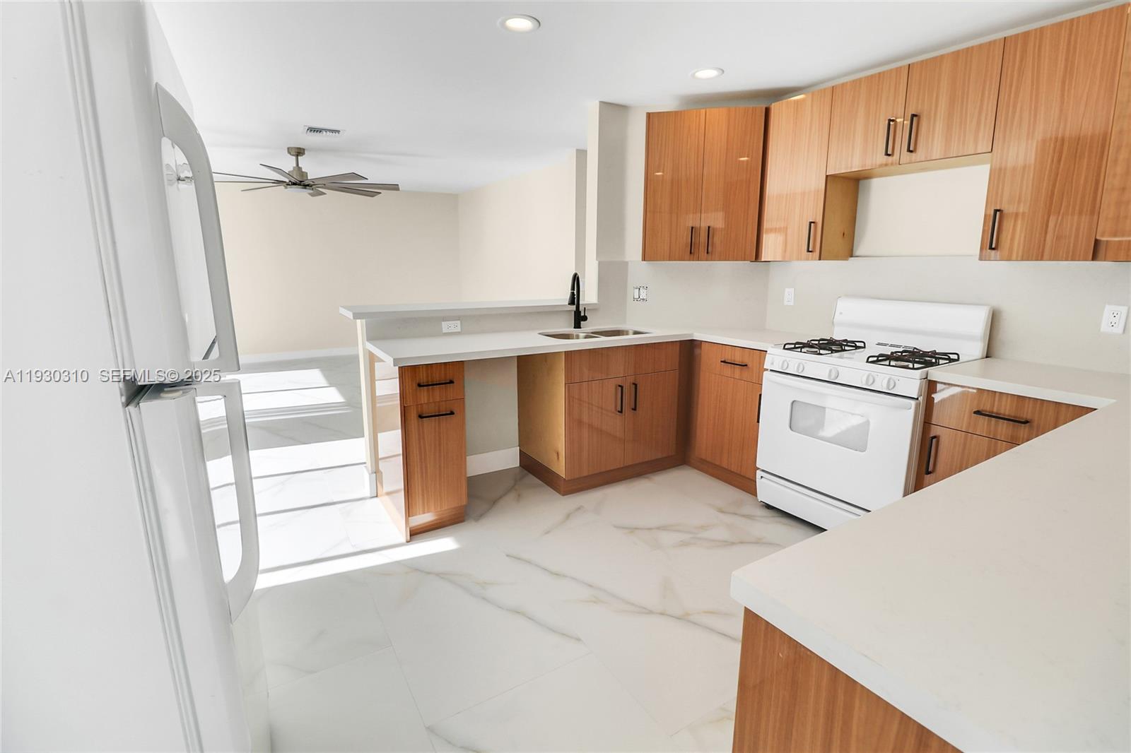 SAWGRASS PLANTATION - Residential