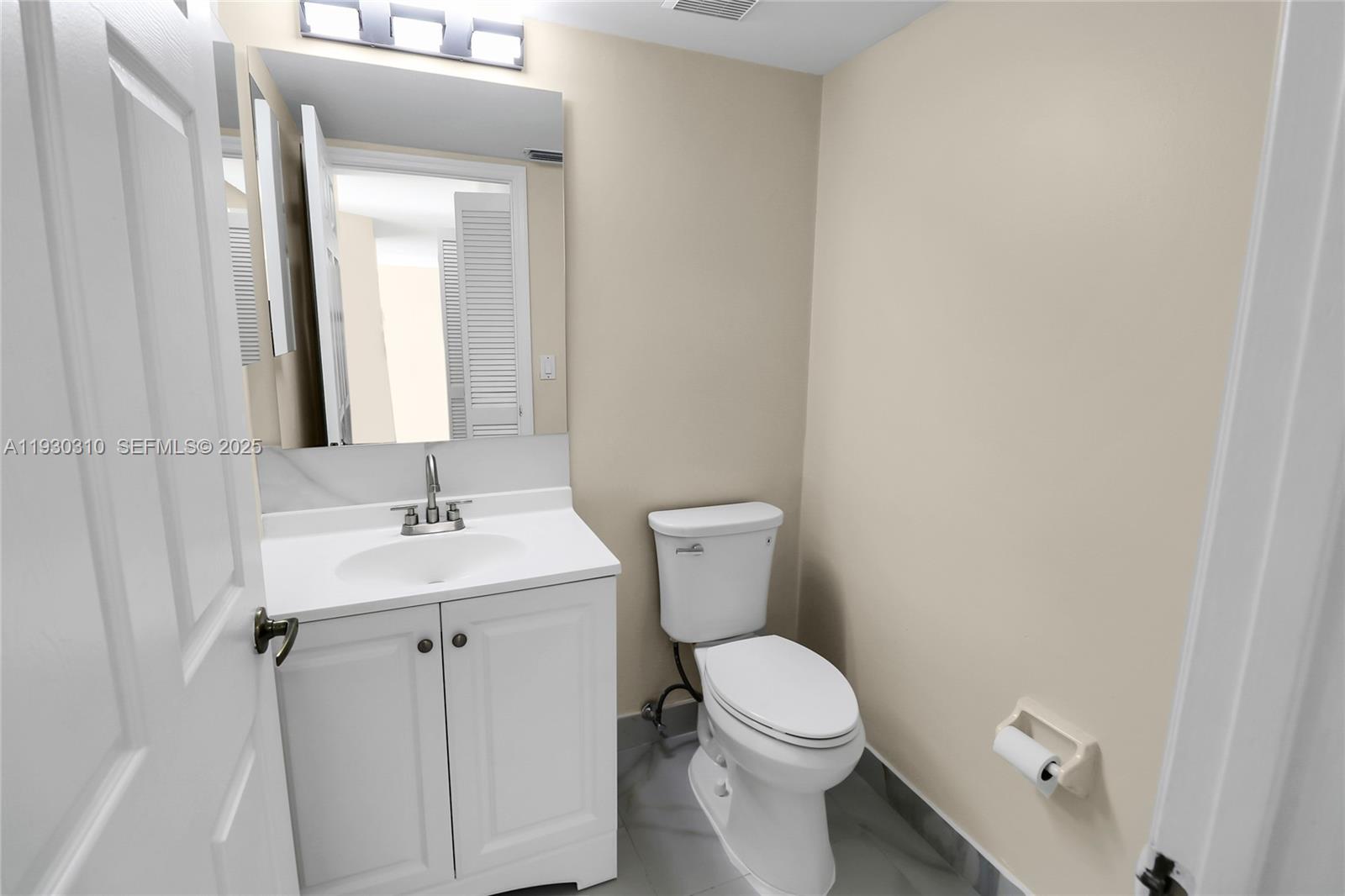 SAWGRASS PLANTATION - Residential