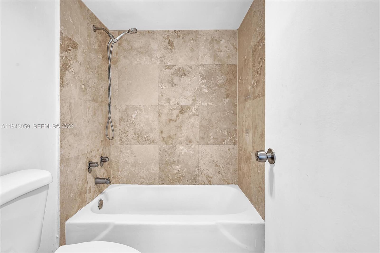 ARLEN HOUSE WEST CONDO - Residential