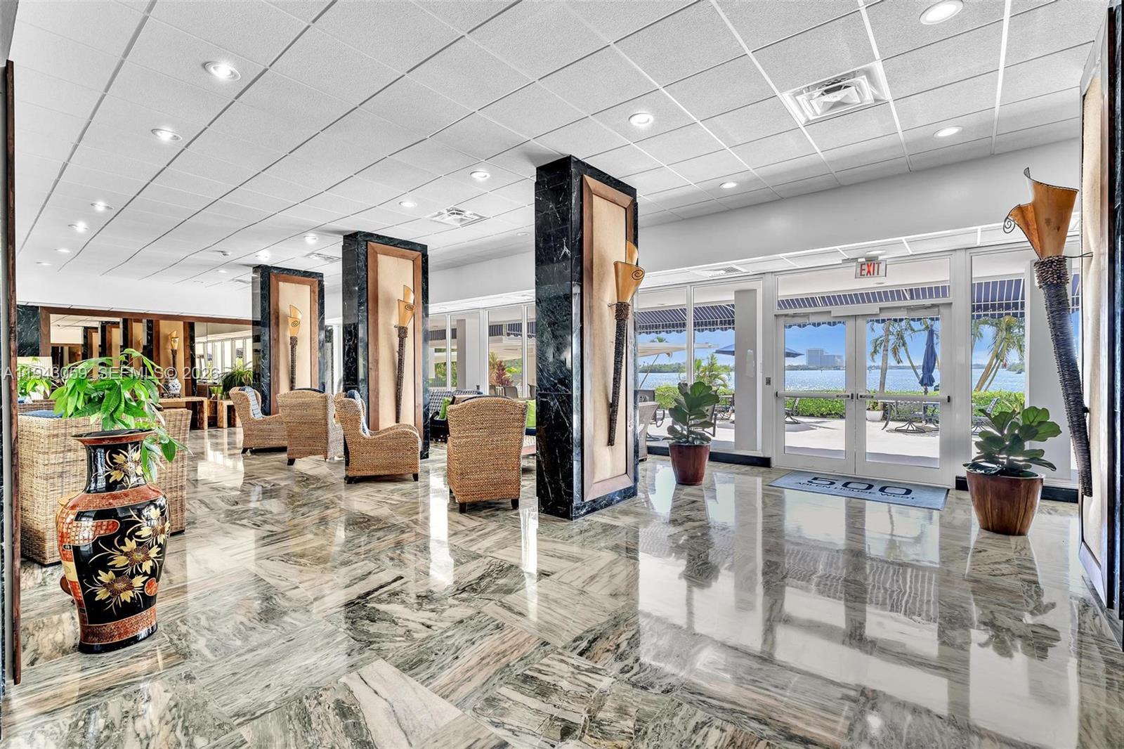 ARLEN HOUSE WEST CONDO - Residential