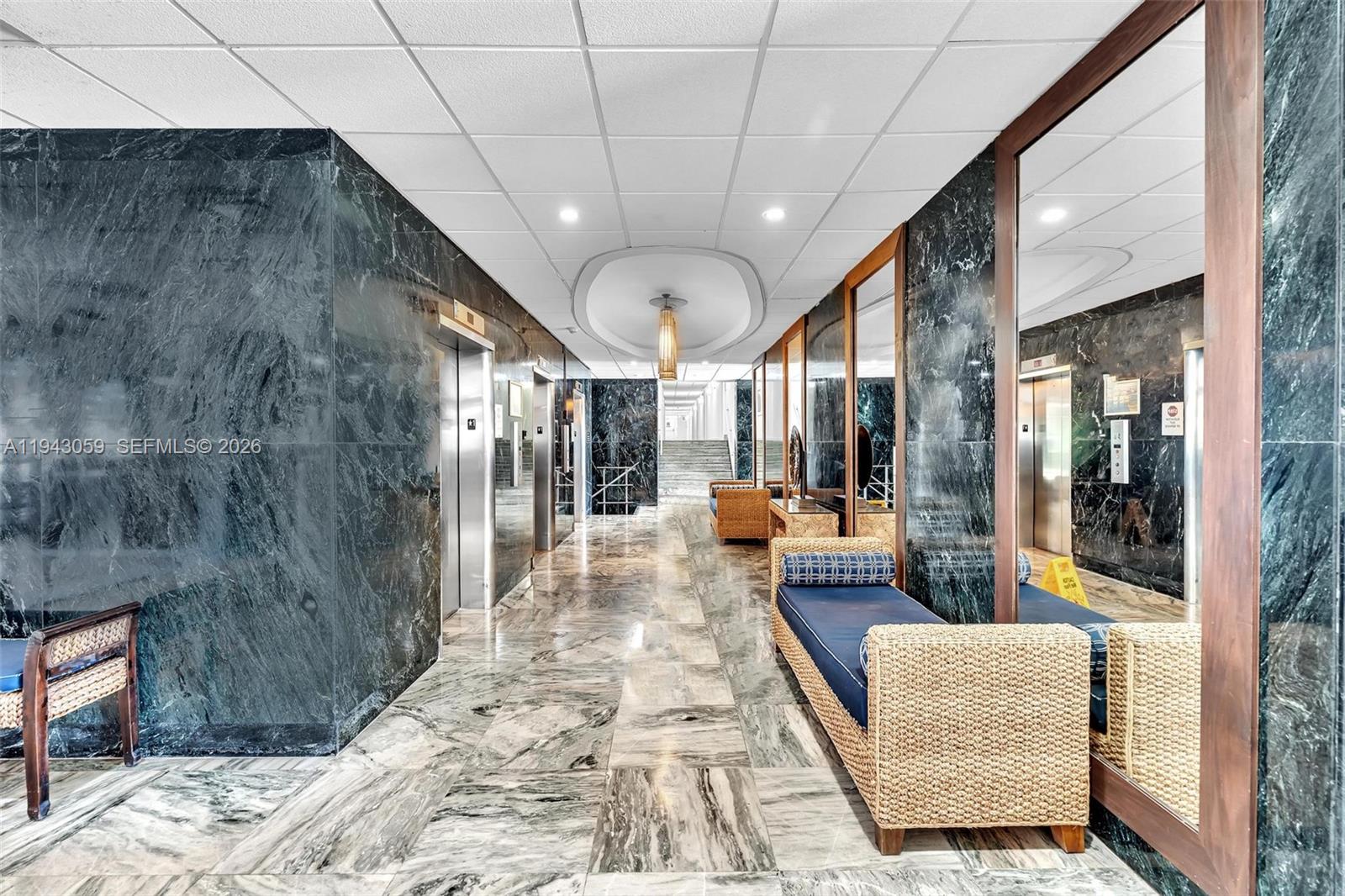 ARLEN HOUSE WEST CONDO - Residential