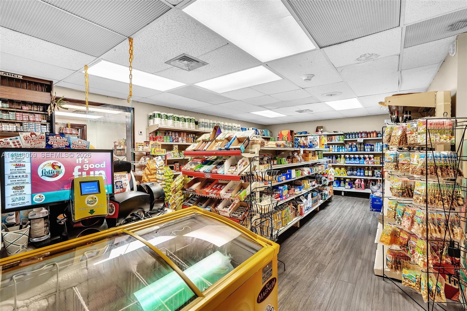 ARLEN HOUSE WEST CONDO - Residential