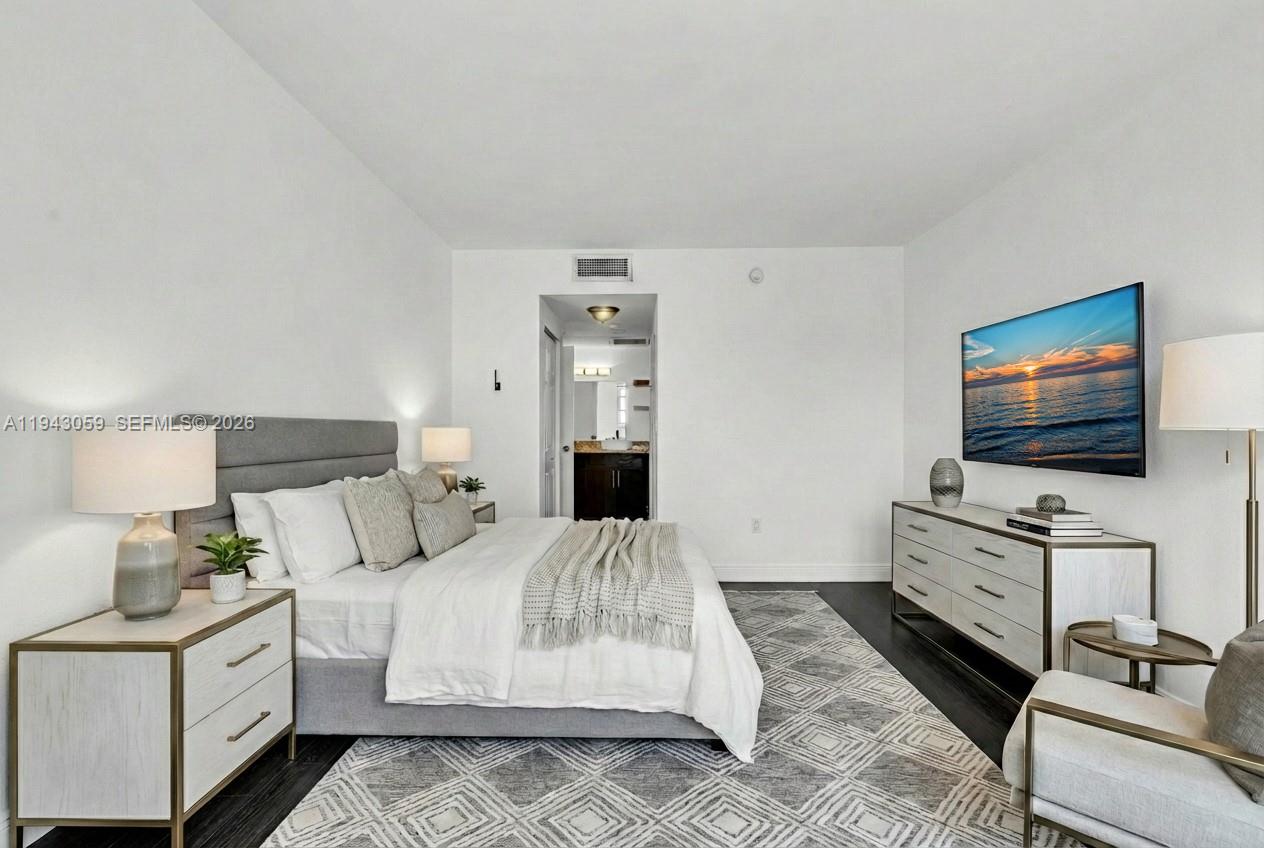 ARLEN HOUSE WEST CONDO - Residential