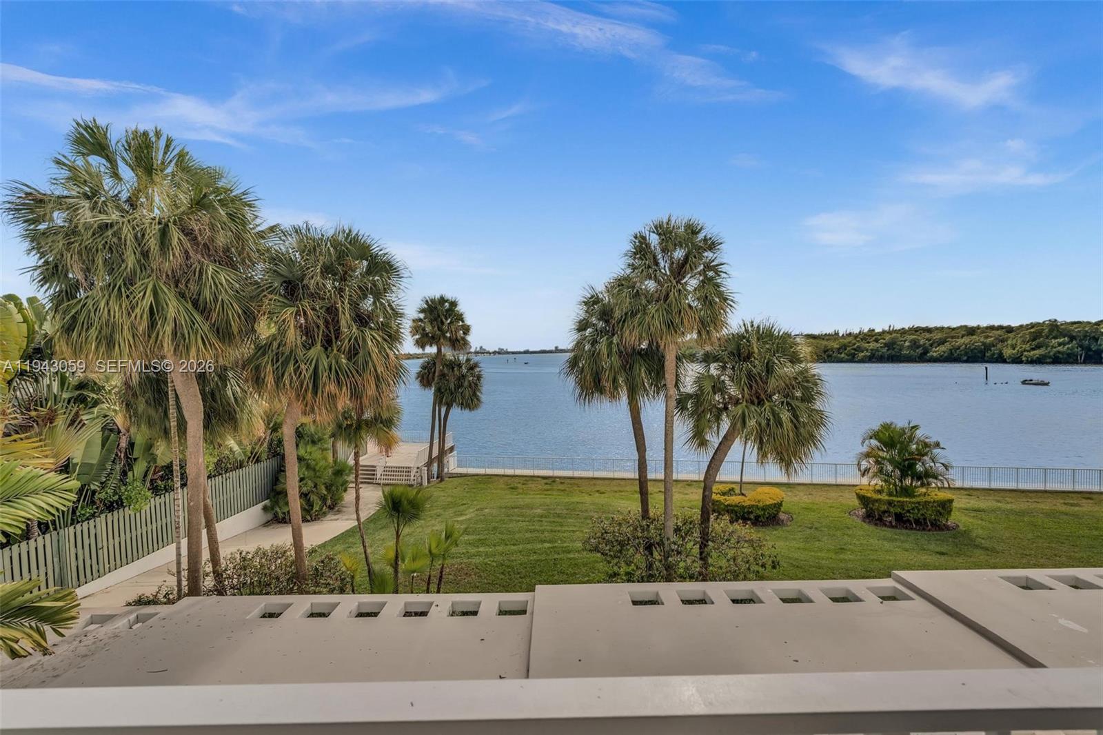 ARLEN HOUSE WEST CONDO - Residential