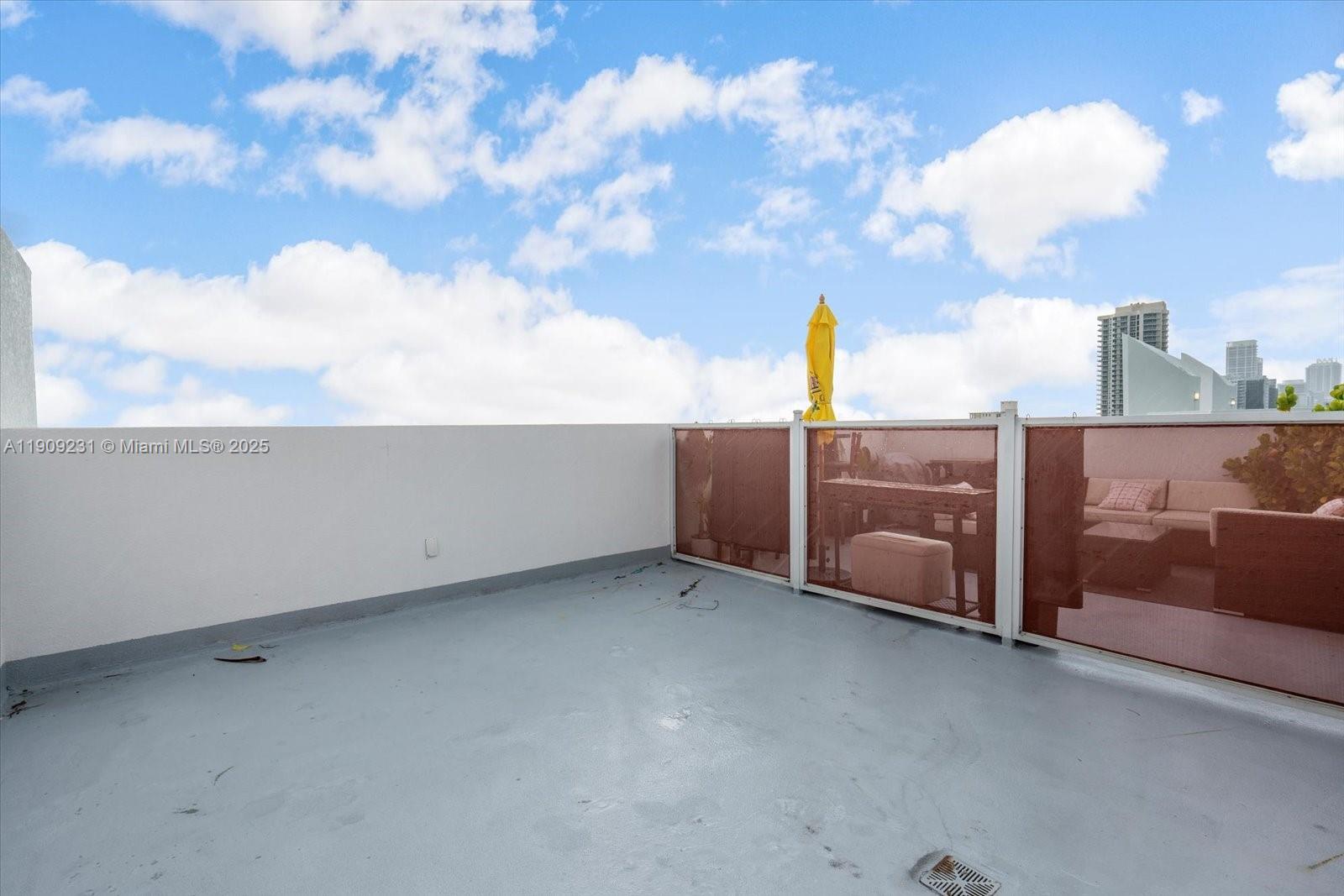 VILASOL CONDO - Residential