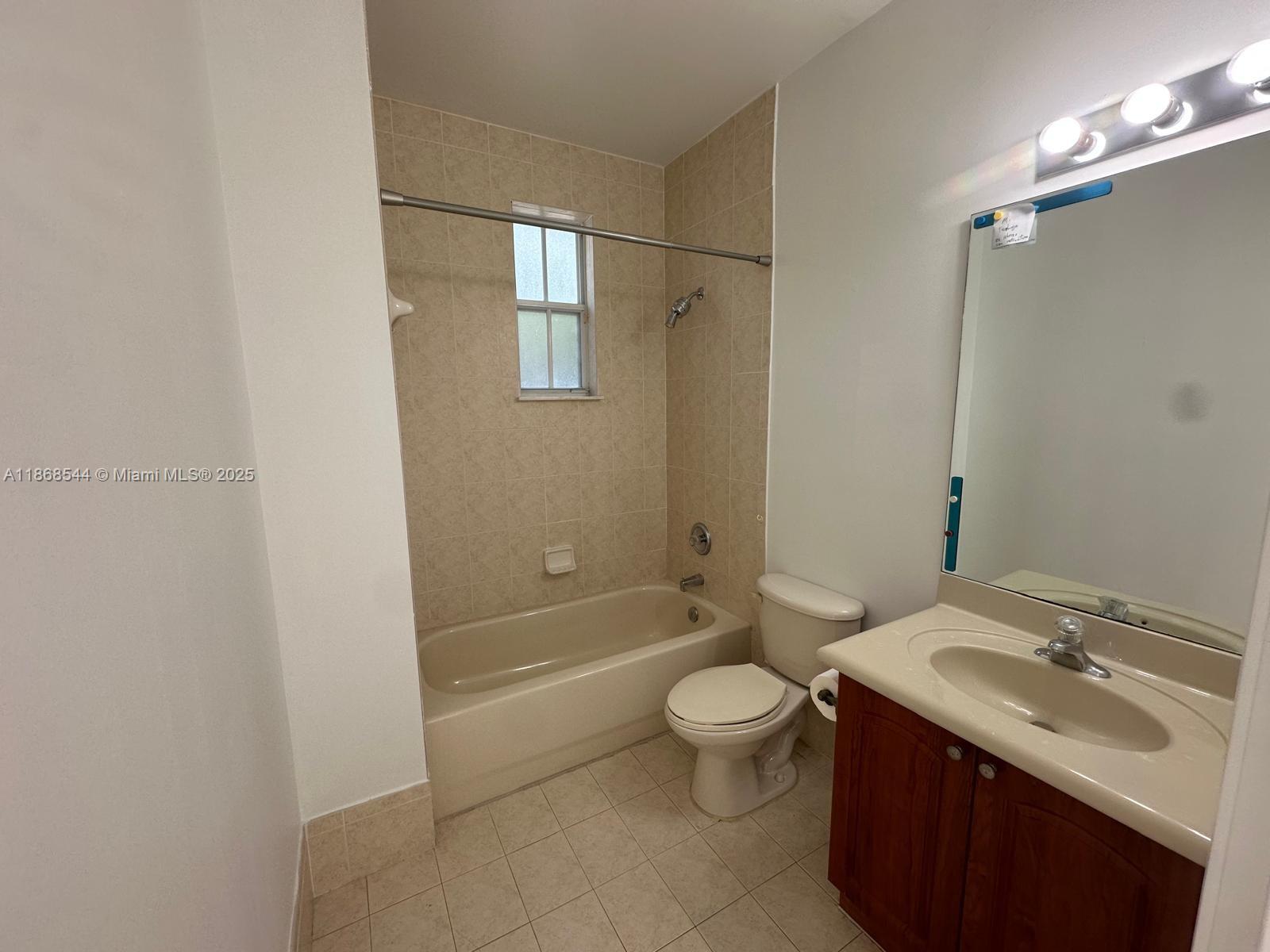 VILLAS AT NAUTICA ONE CON - Residential Lease