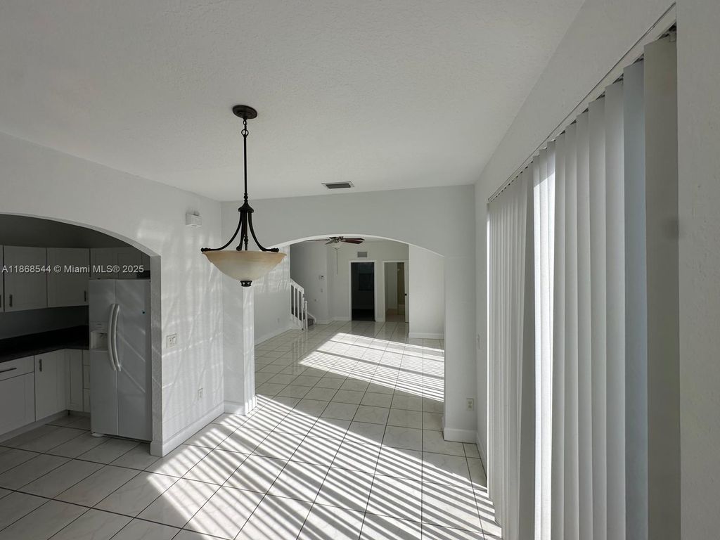 Photo of 15548 SW 39th St #286, Miramar, FL 33027 (MLS # A11868544)
