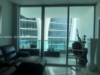 900 Biscayne Blvd 3810