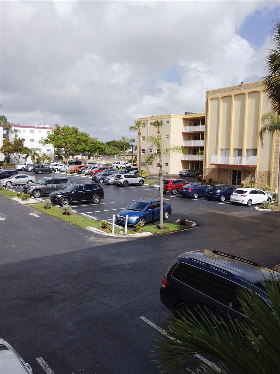 TOPAZ SOUTH CONDO - Residential