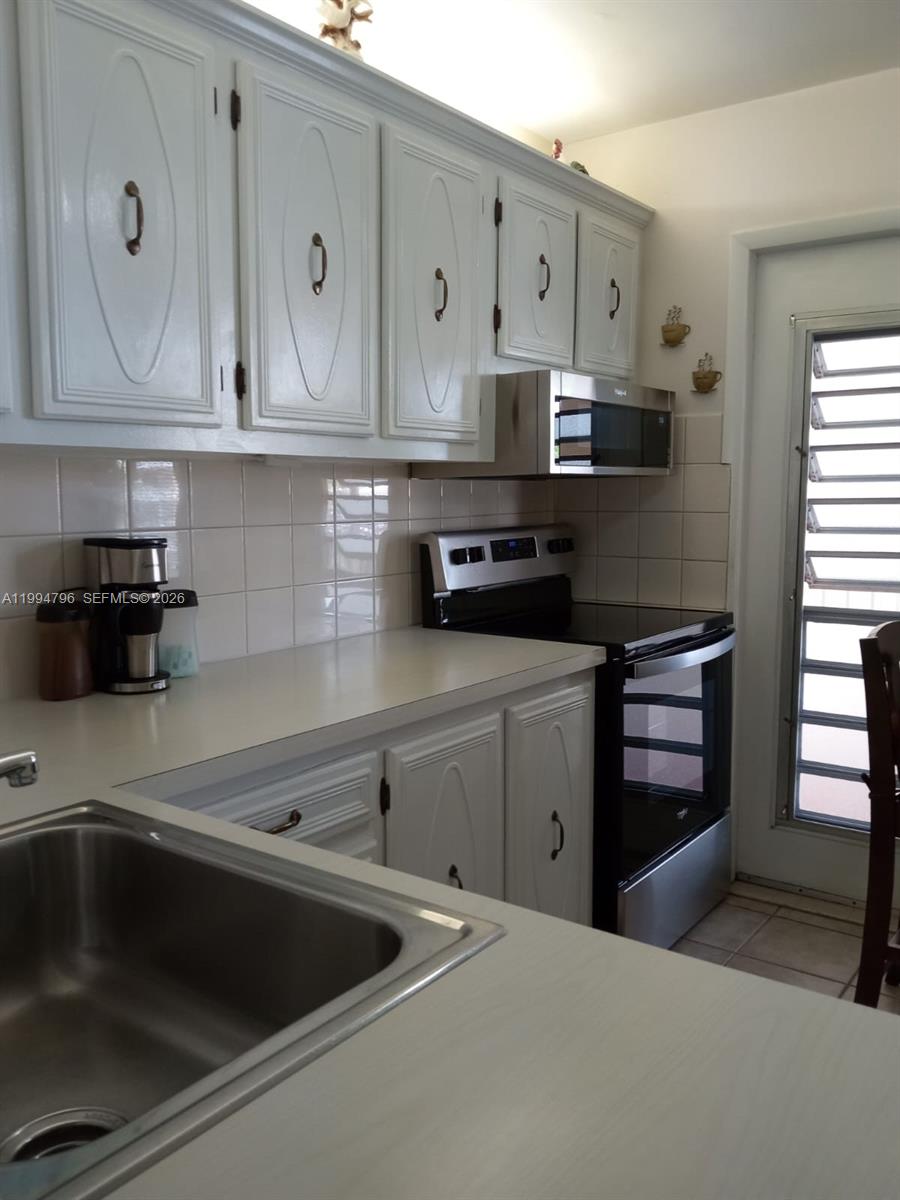 TOPAZ SOUTH CONDO - Residential