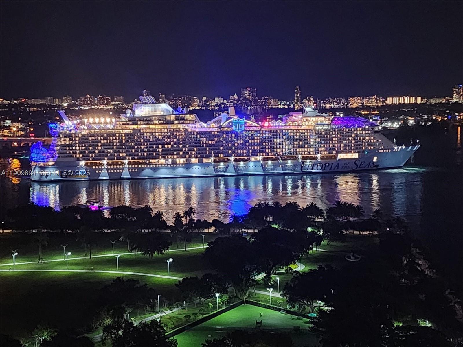 900 BISCAYNE BAY CONDO - Residential