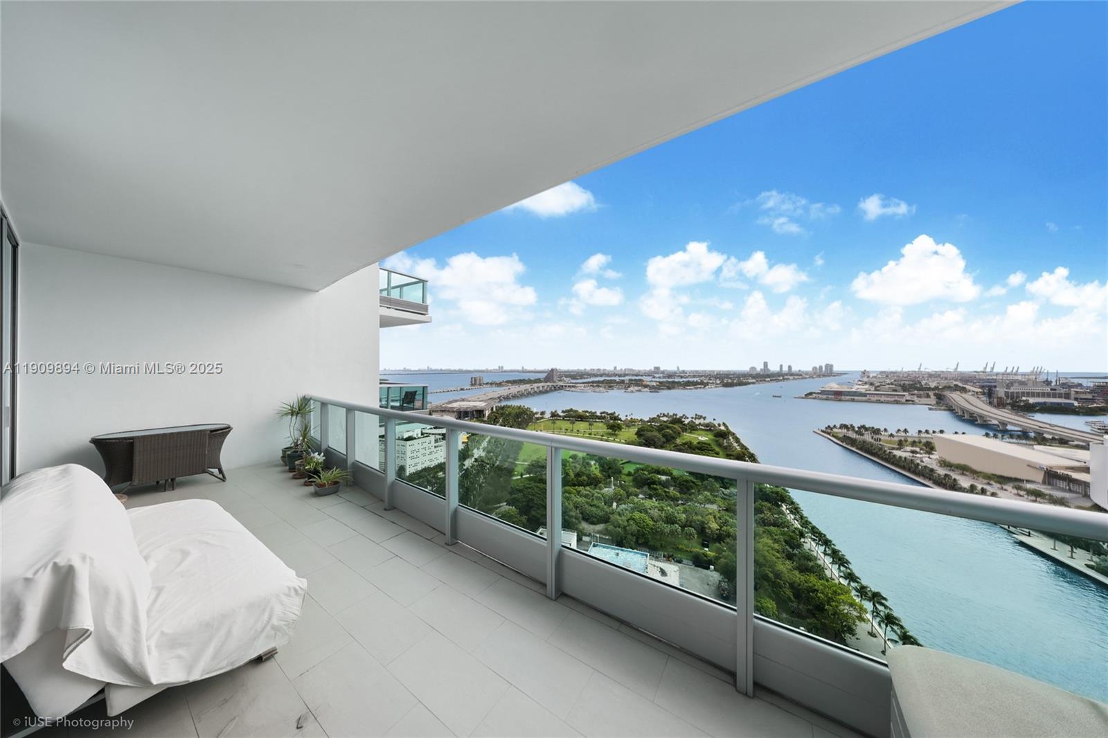 900 BISCAYNE BAY CONDO - Residential