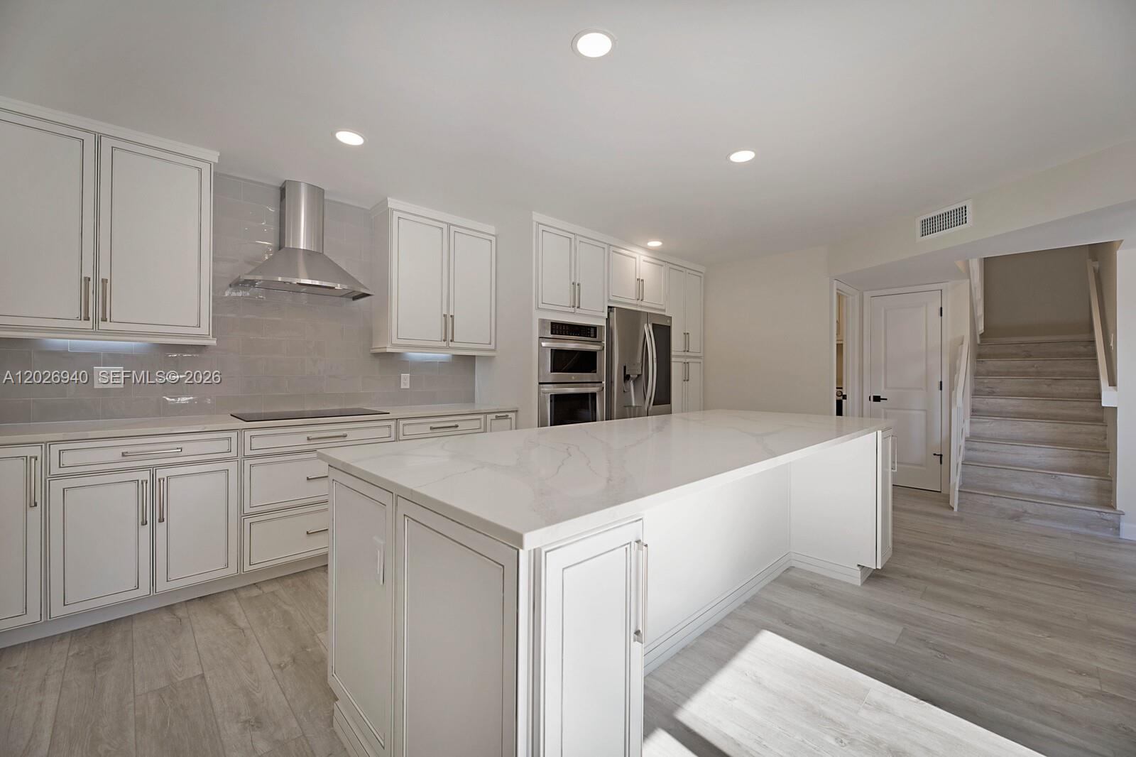 1420 S Ocean Way 19D