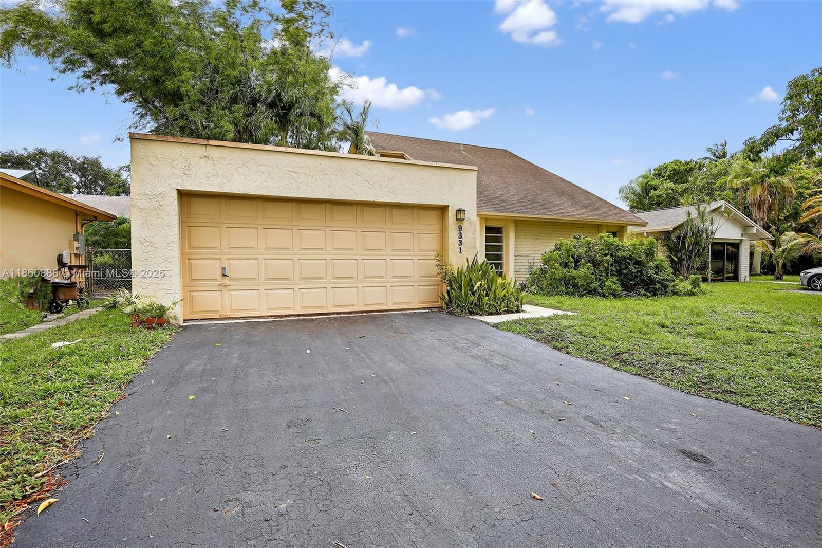 9331 NW 35th Mnr