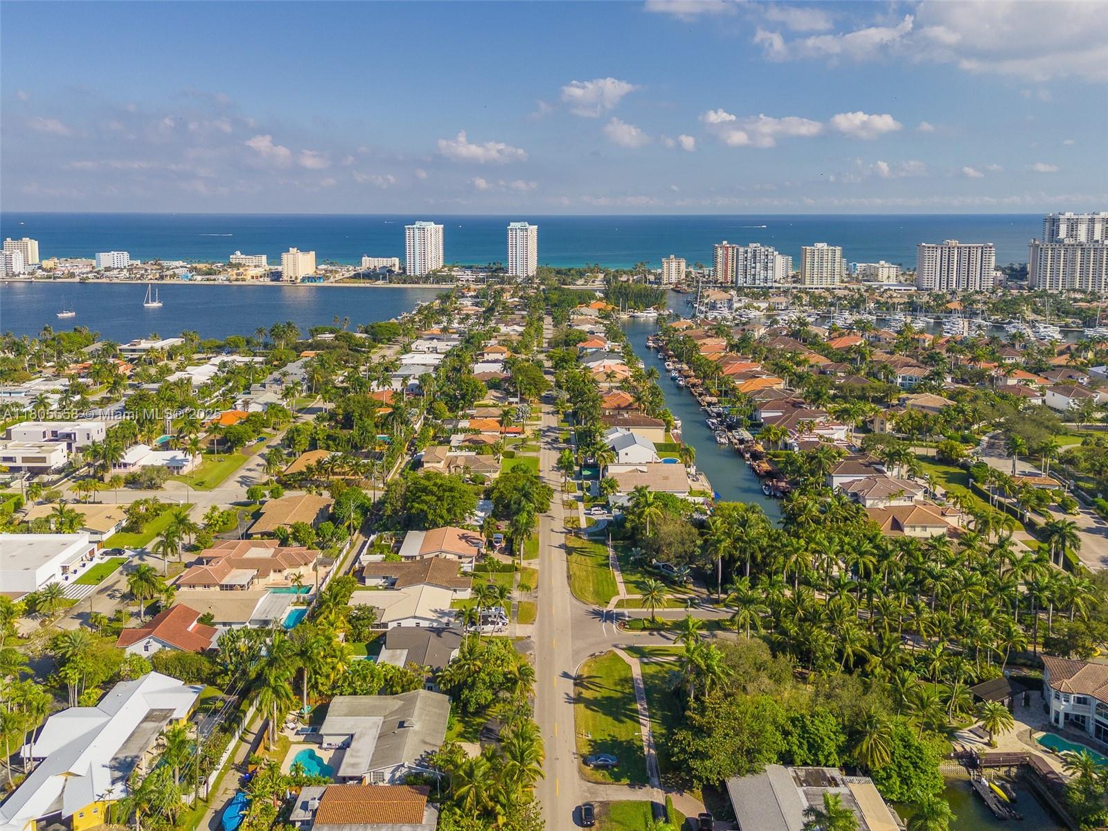 HOLLYWOOD LAKES SECTION - Residential