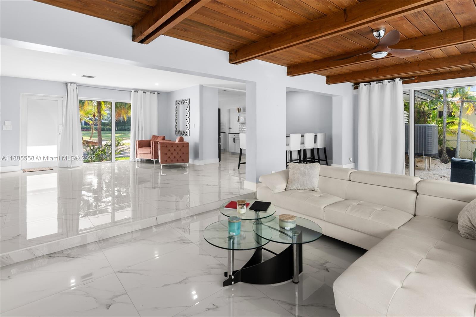 HOLLYWOOD LAKES SECTION - Residential