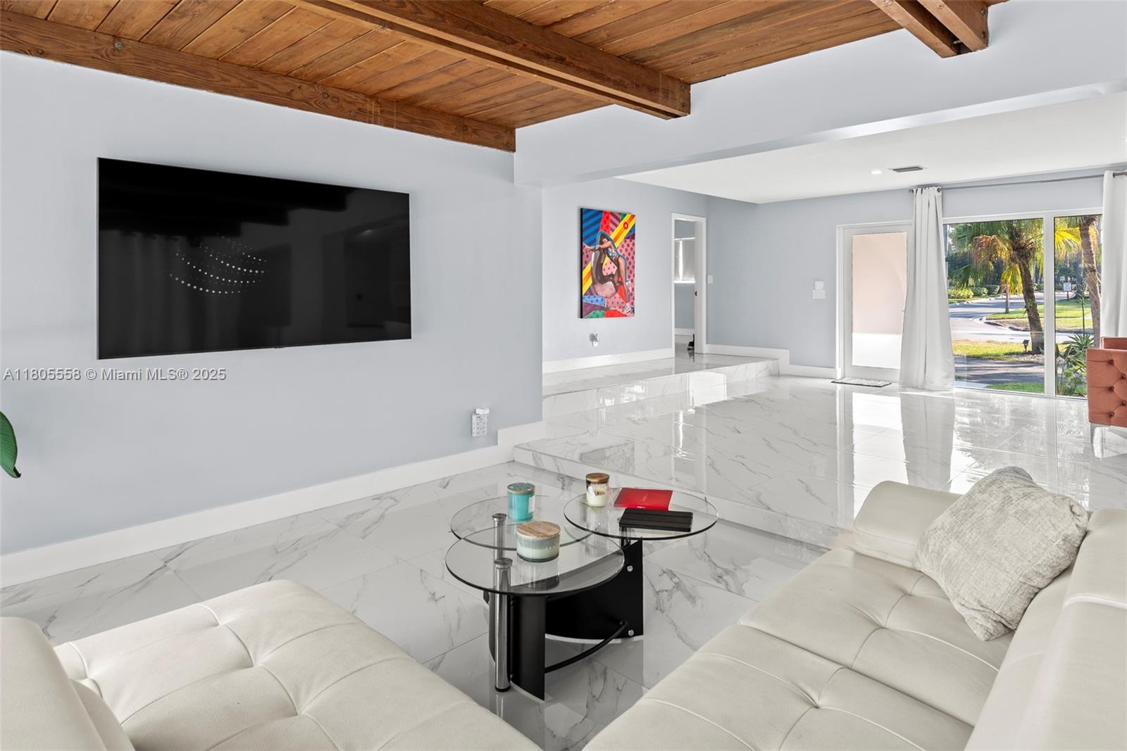 HOLLYWOOD LAKES SECTION - Residential