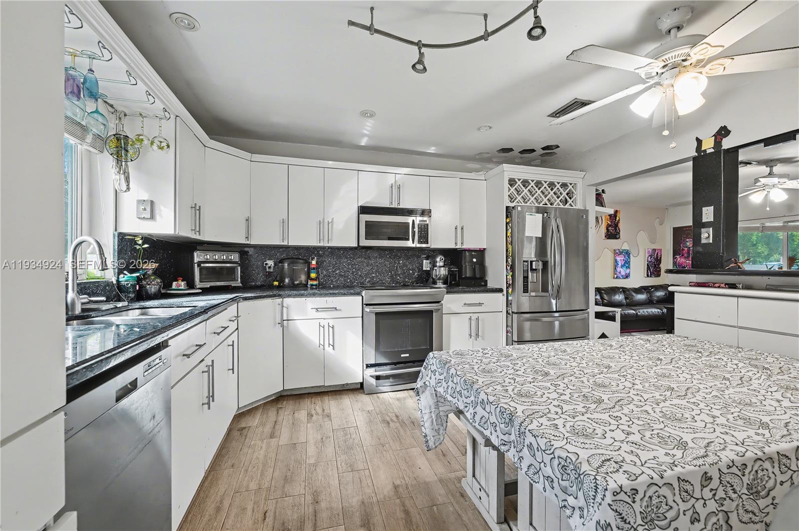 CHULA VISTA - Residential