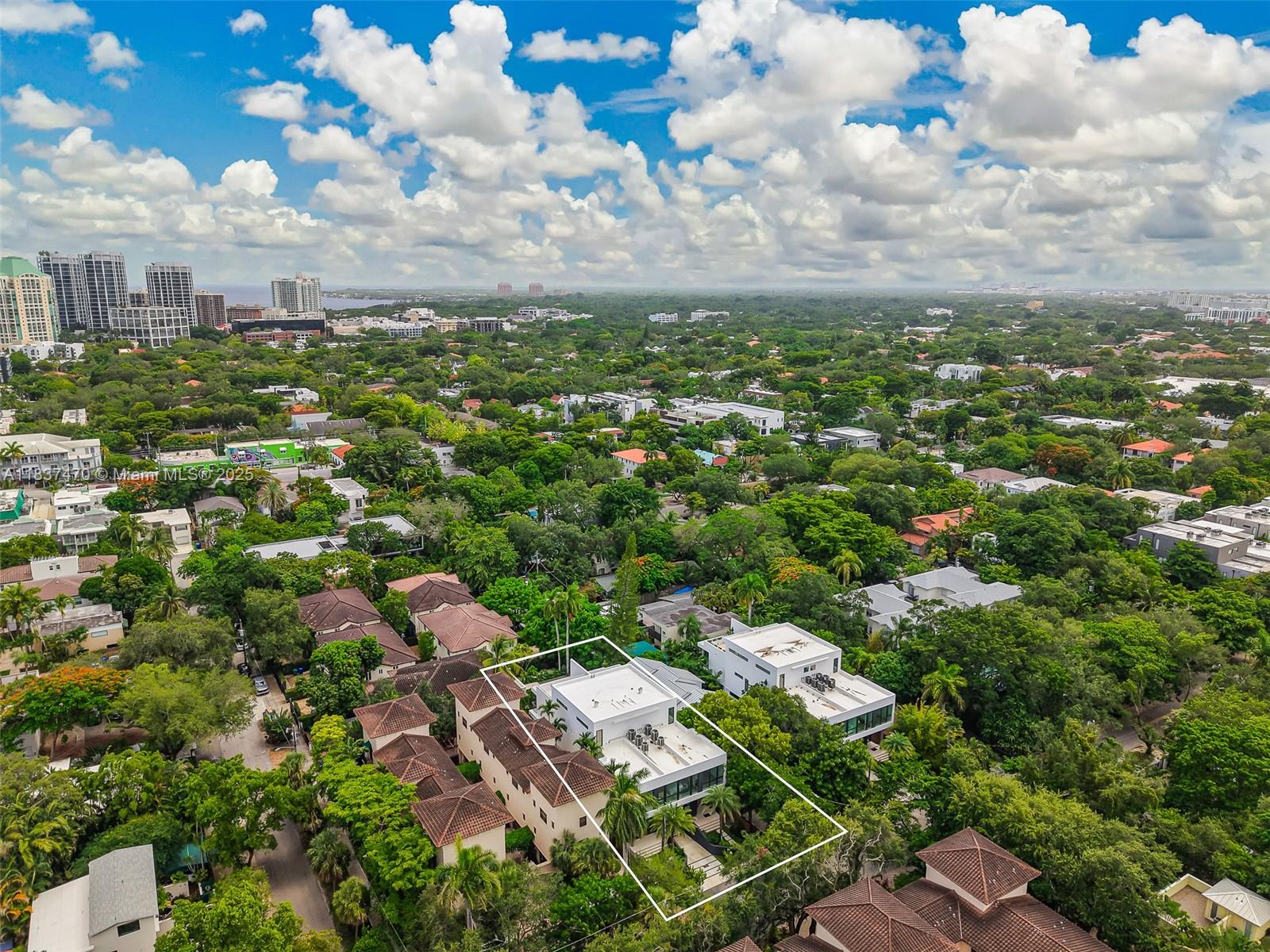 PALM TERRACE - Residential